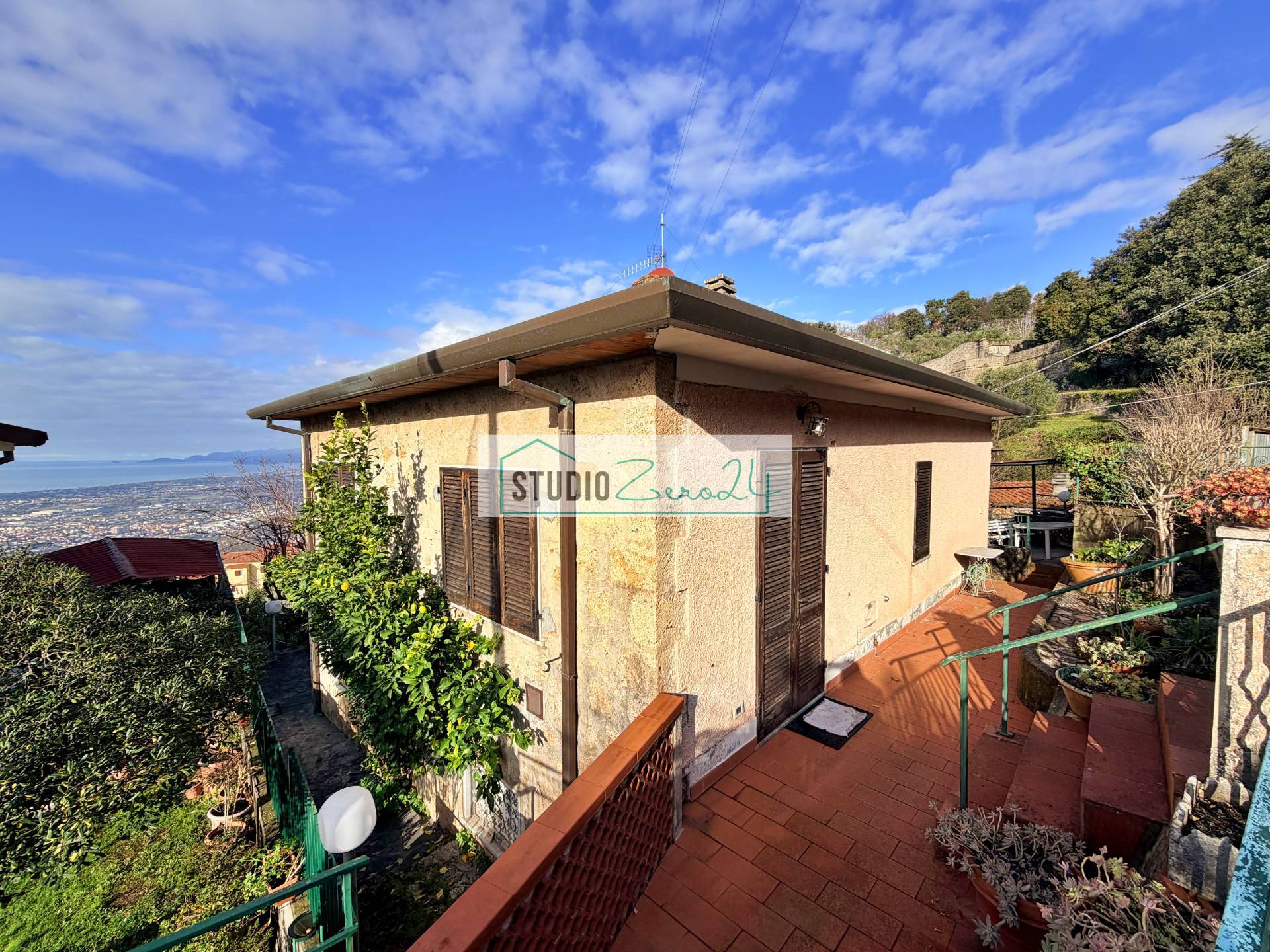 Casa semi indipendente in vendita a Pietrasanta, Capriglia