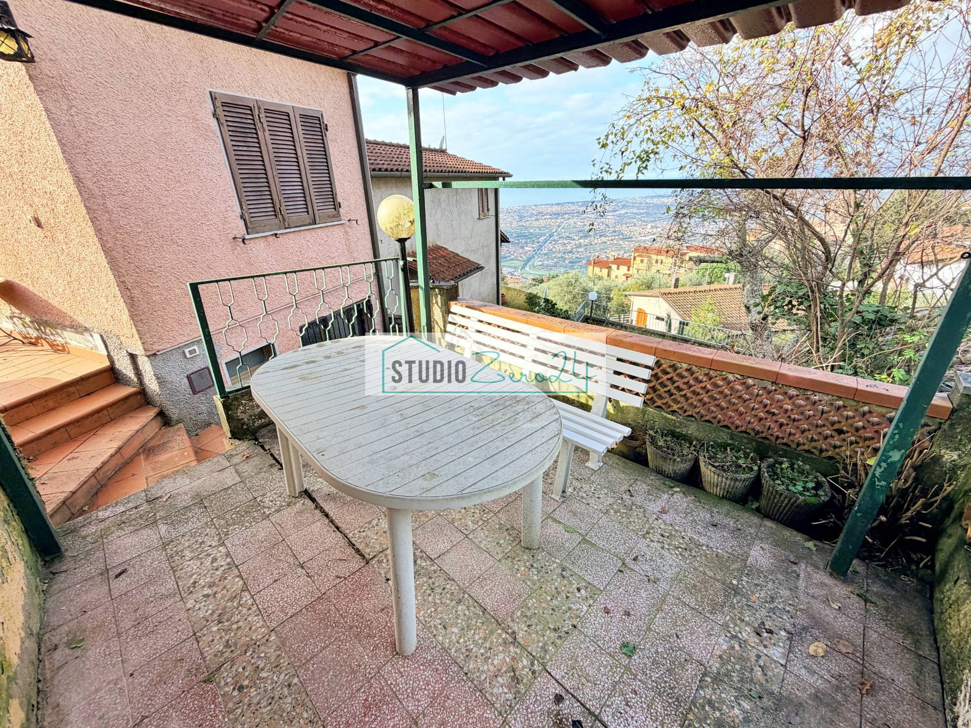 Casa semi indipendente in vendita a Pietrasanta, Capriglia