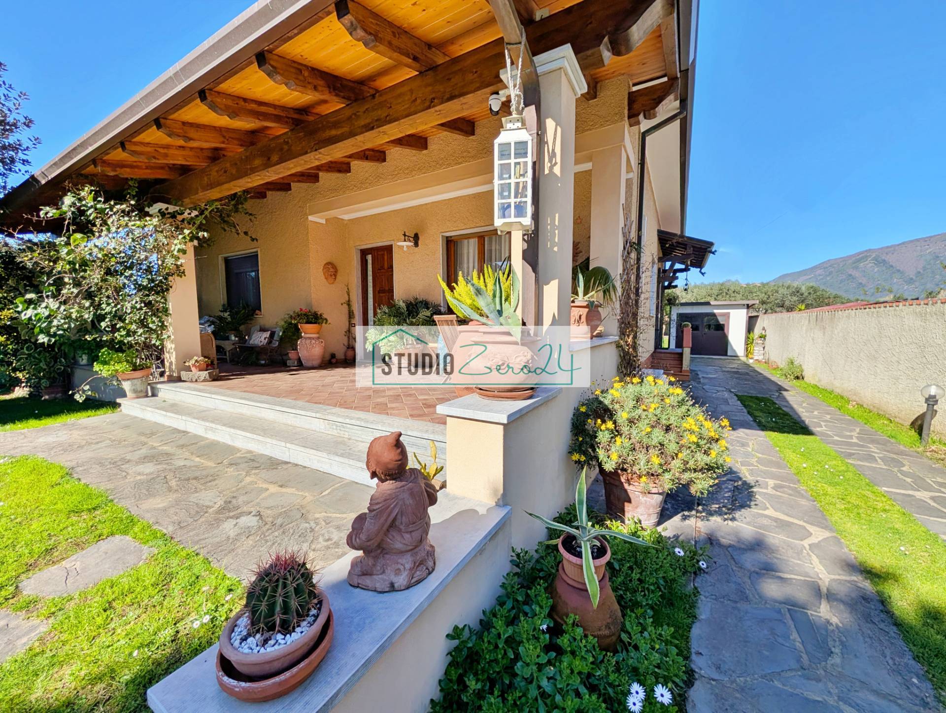 Villa in vendita a Seravezza, Pozzi