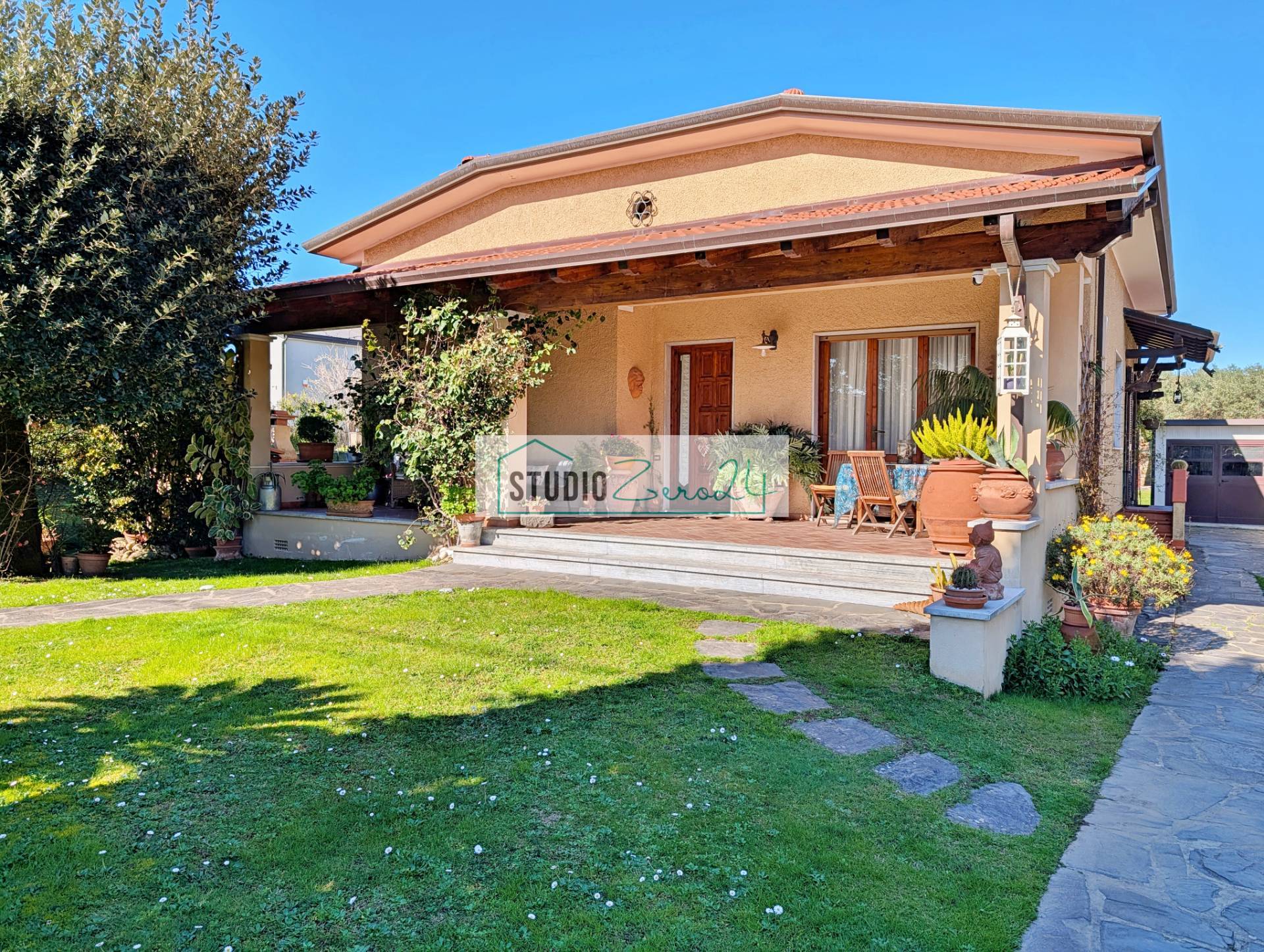 Villa in vendita a Seravezza, Pozzi