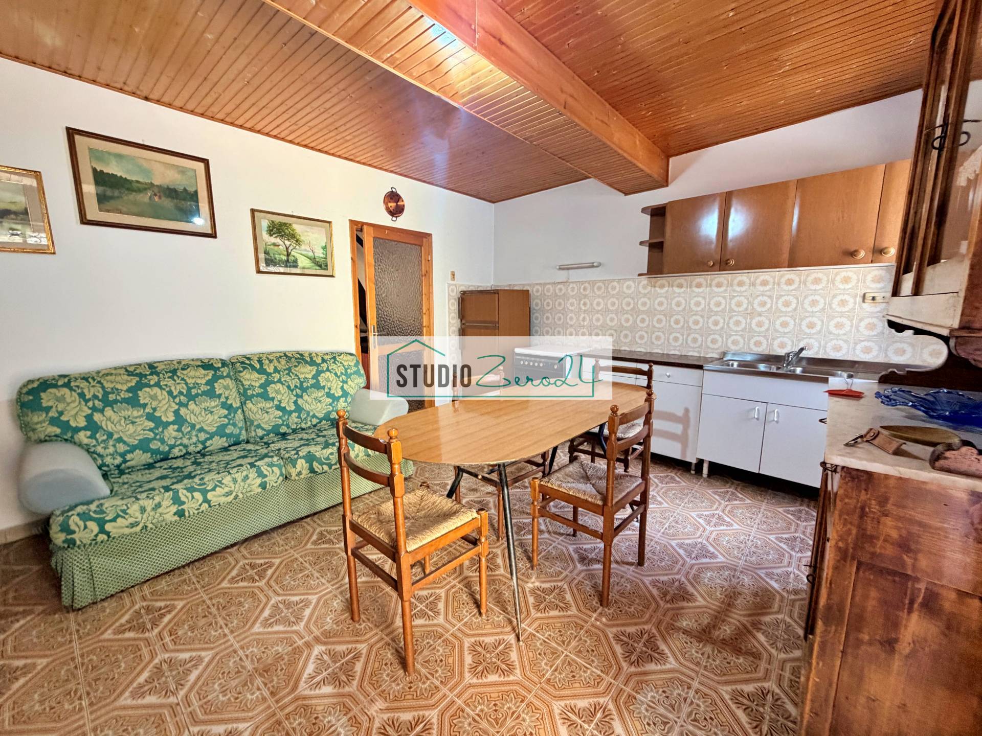 Casa semi indipendente in vendita a Seravezza, Azzano