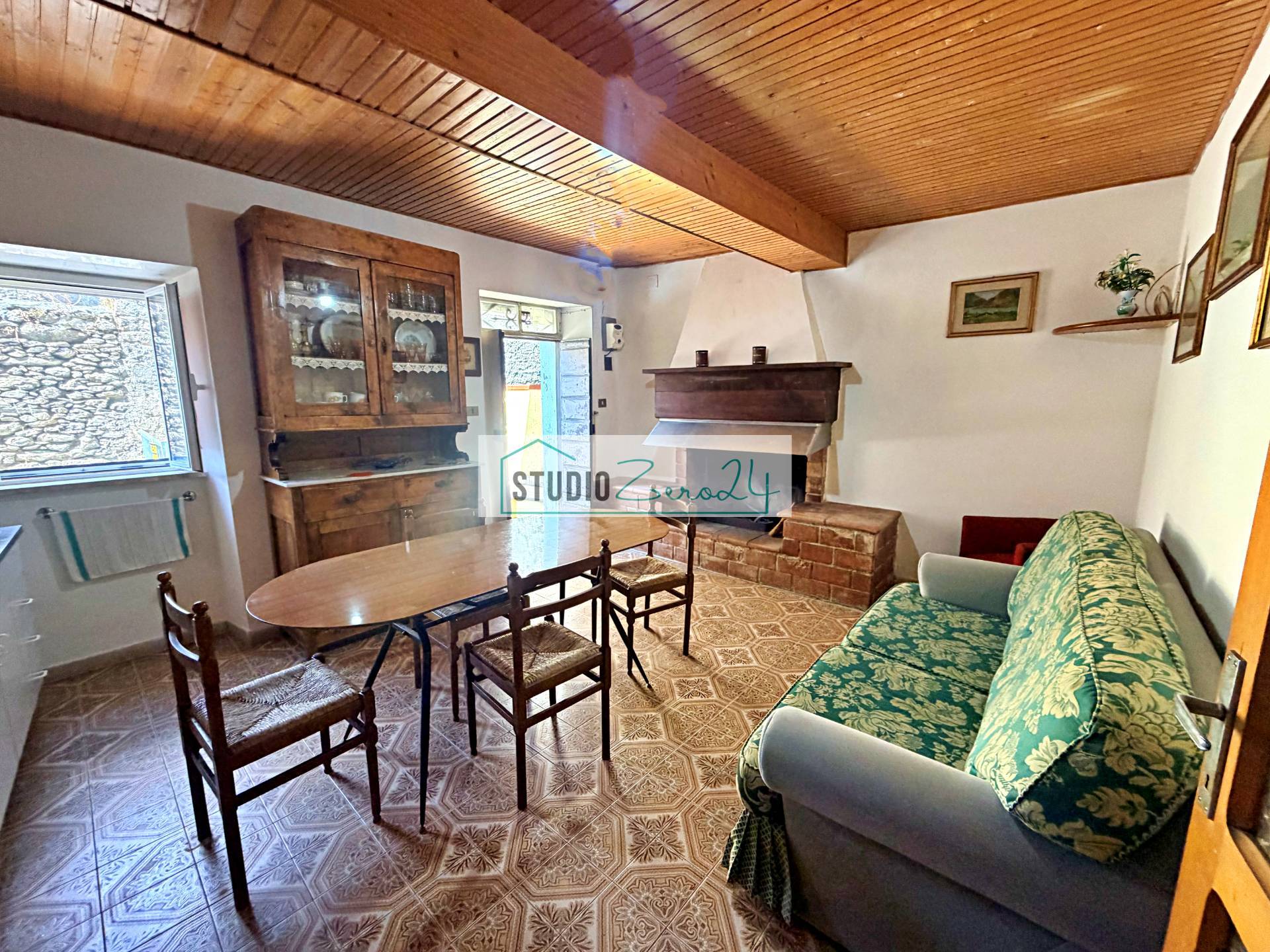 Casa semi indipendente in vendita a Seravezza, Azzano