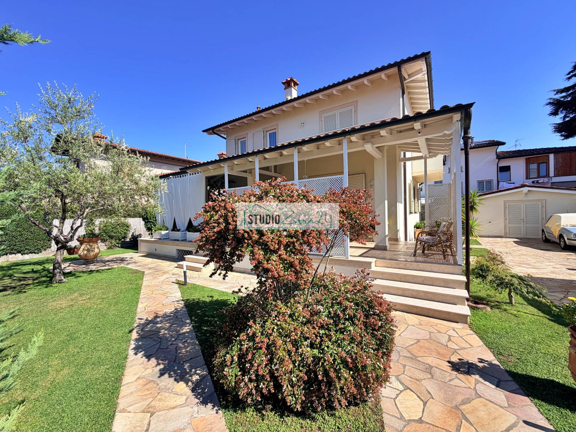 Villa in vendita a Pietrasanta, Marina di Pietrasanta