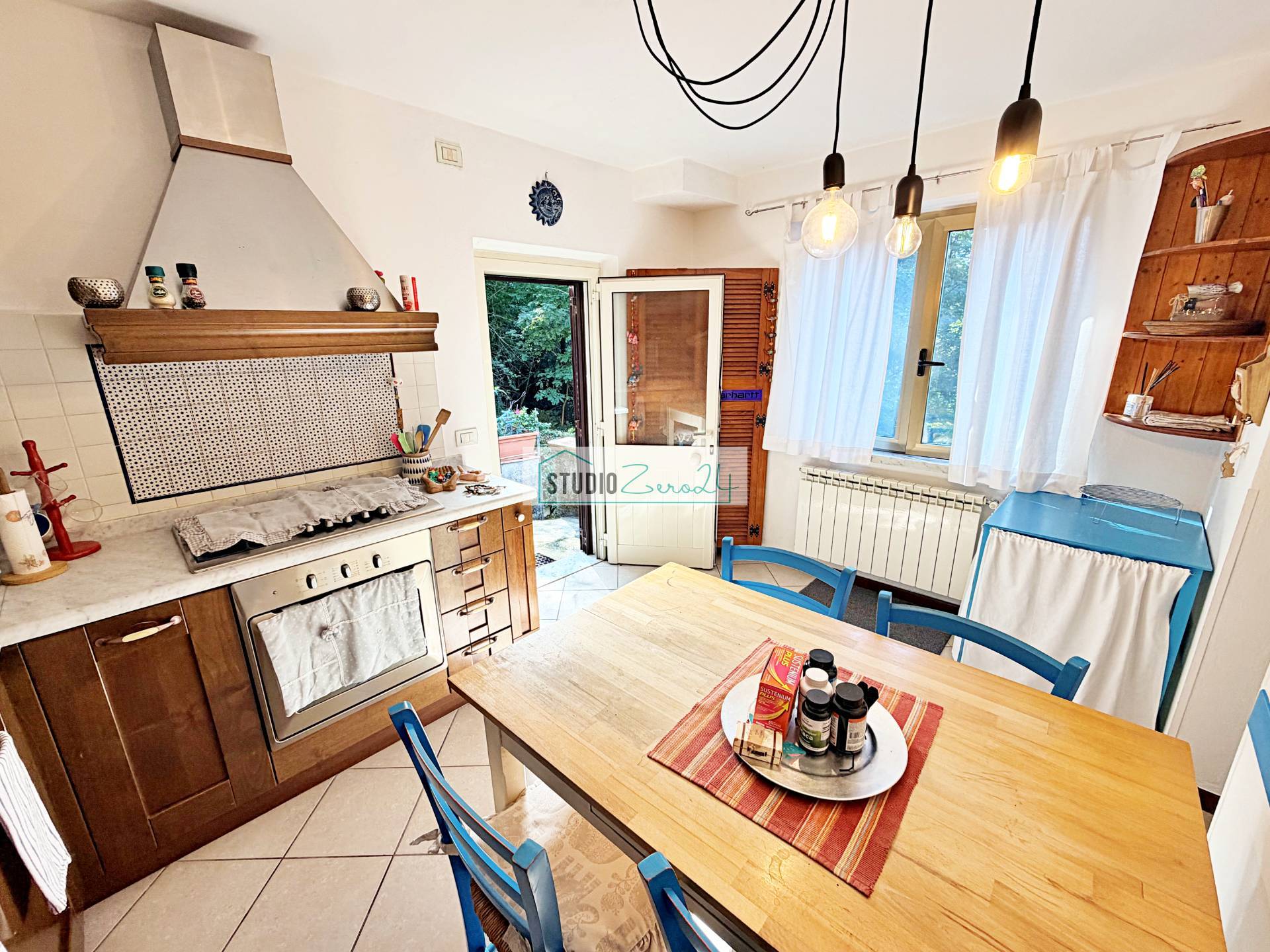 Casa semi indipendente in vendita a Pietrasanta, Vallecchia
