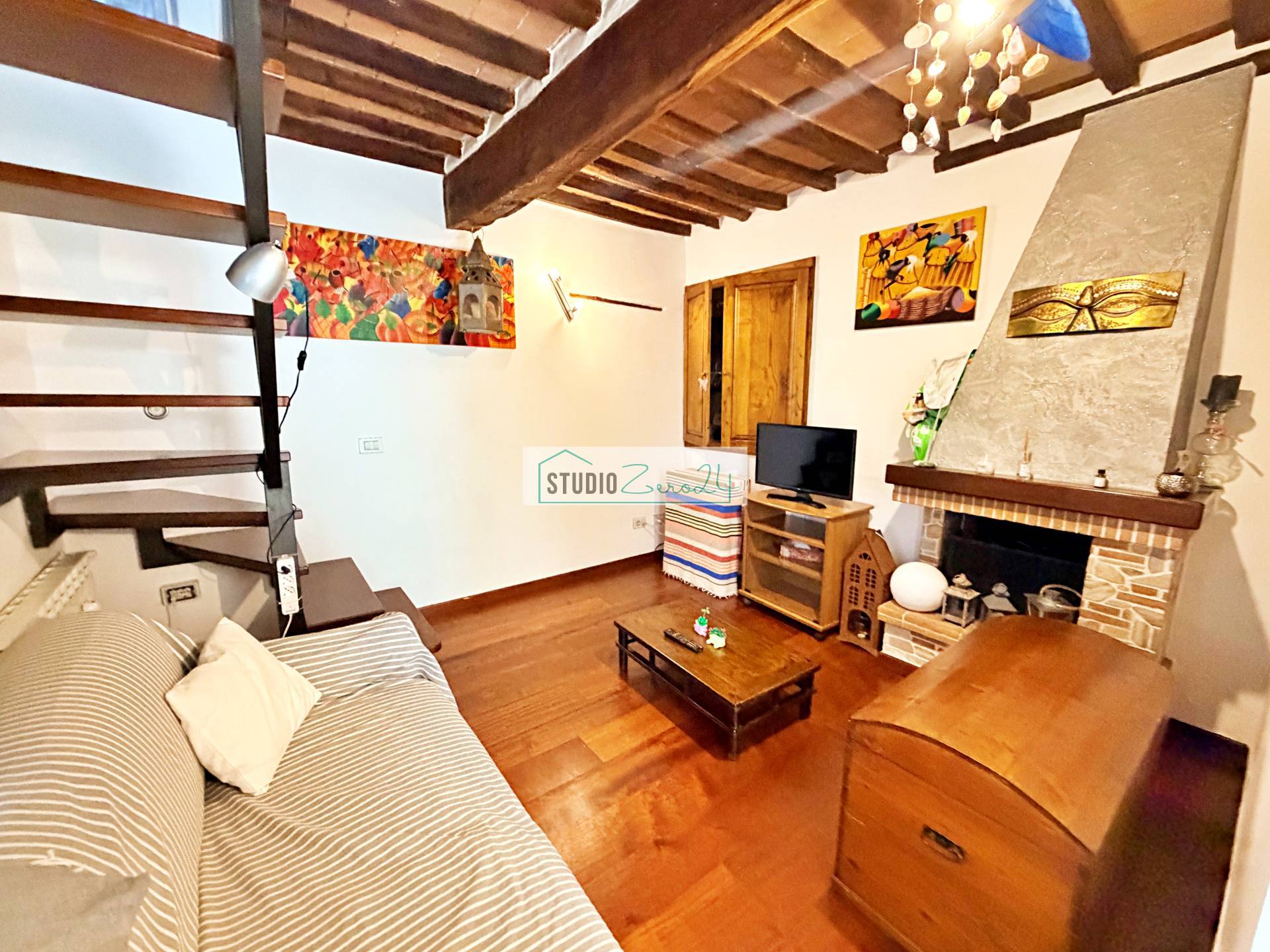 Casa semi indipendente in vendita a Pietrasanta, Vallecchia