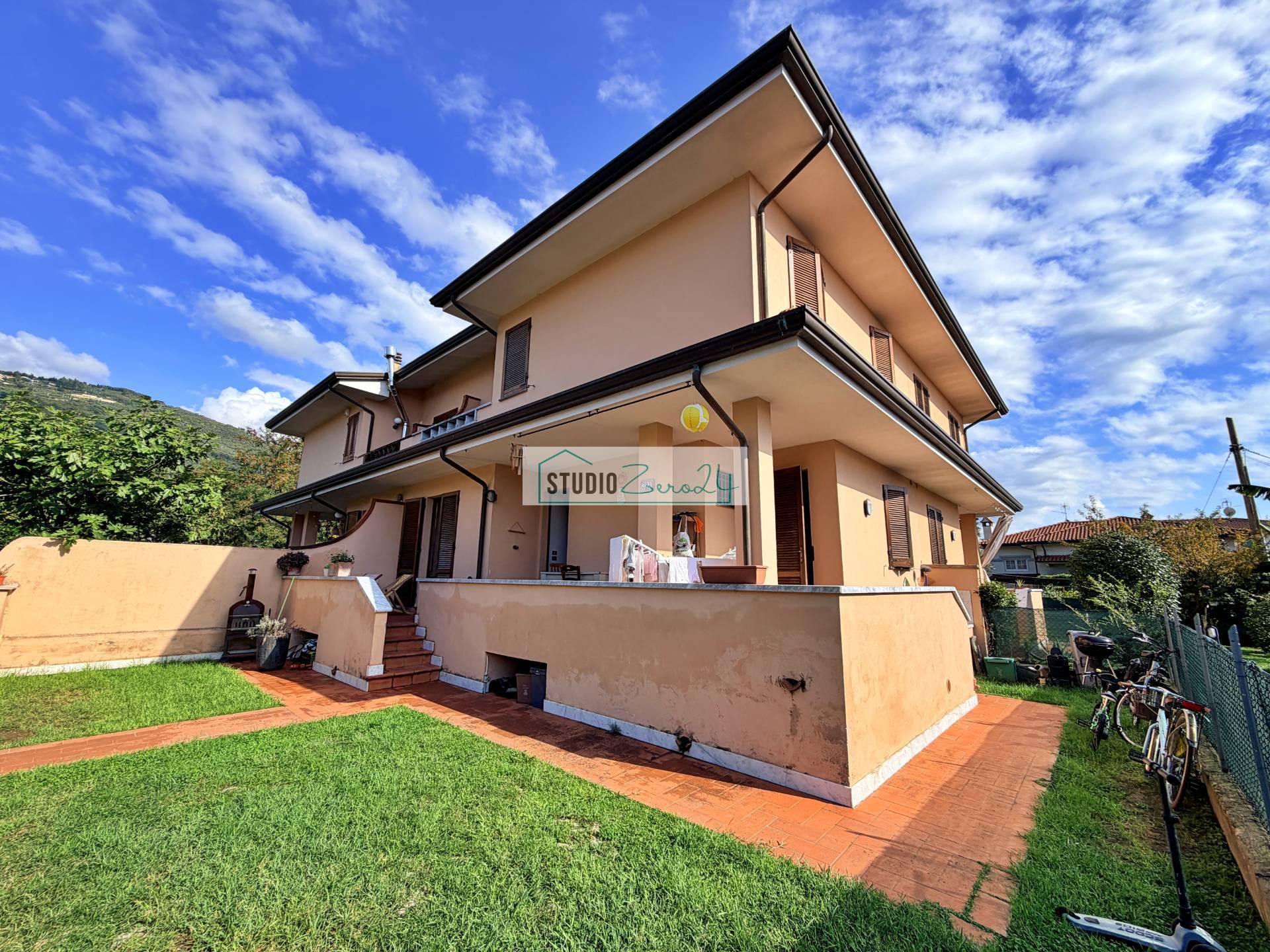 Villette a schiera in vendita a Pietrasanta, Residenziale