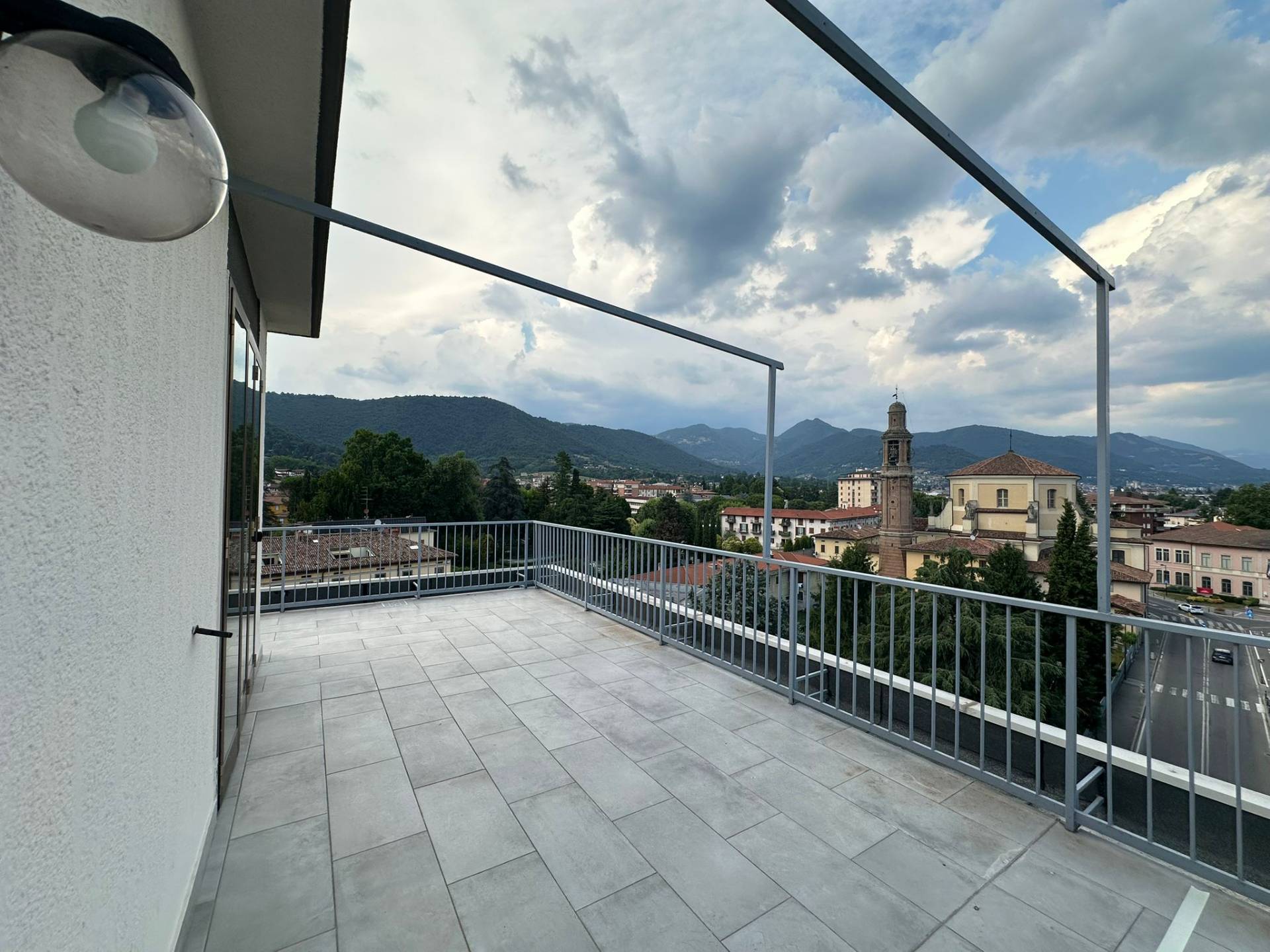 Attico in vendita a Torre Boldone