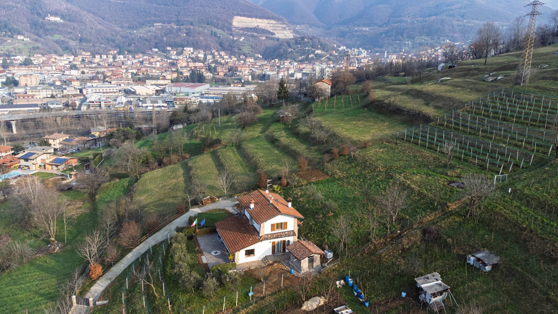 Rustico in vendita a Nembro