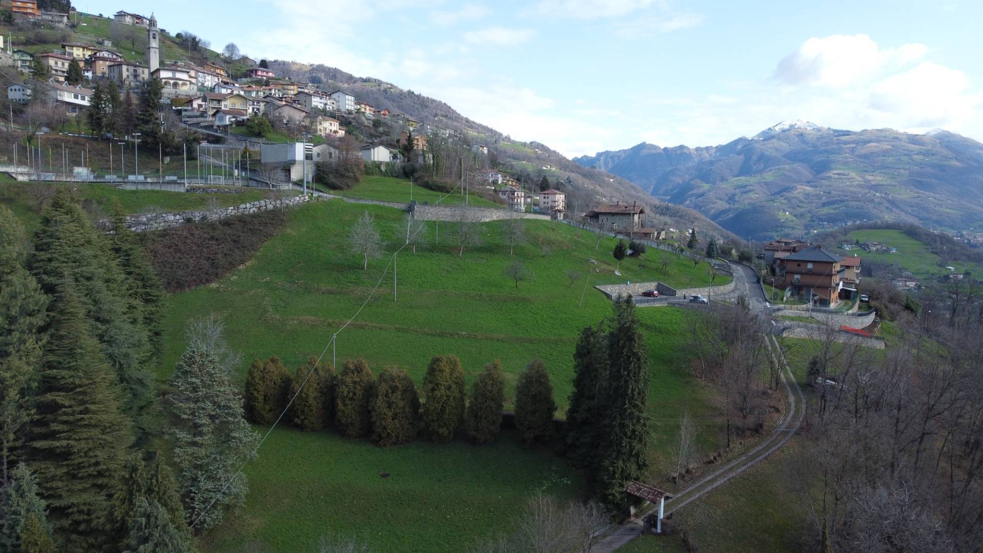 Terreno edificabile in vendita a Gazzaniga, Orezzo
