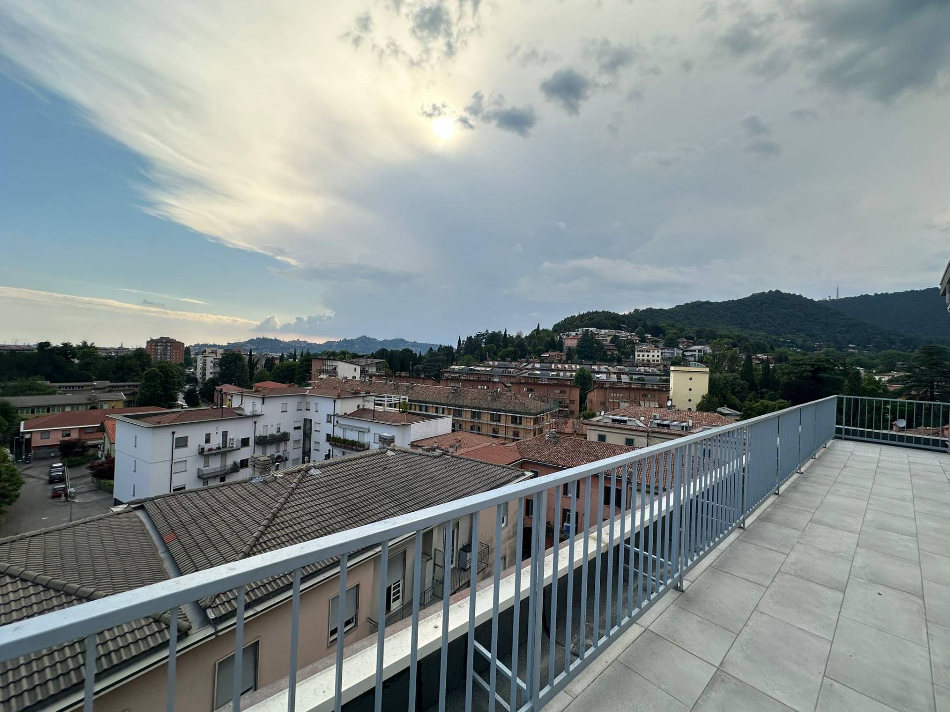 Attico in vendita a Torre Boldone