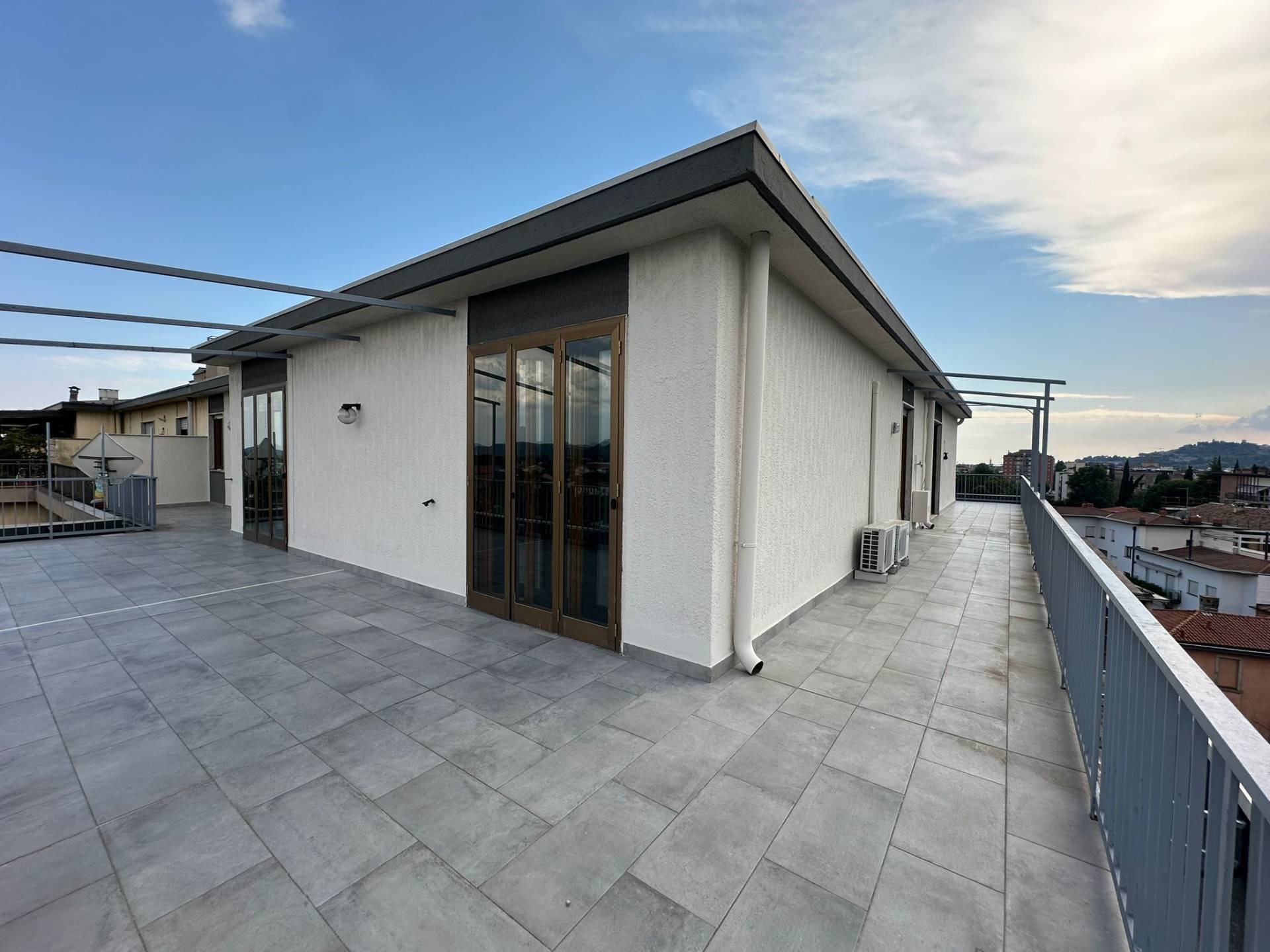 Attico in vendita a Torre Boldone