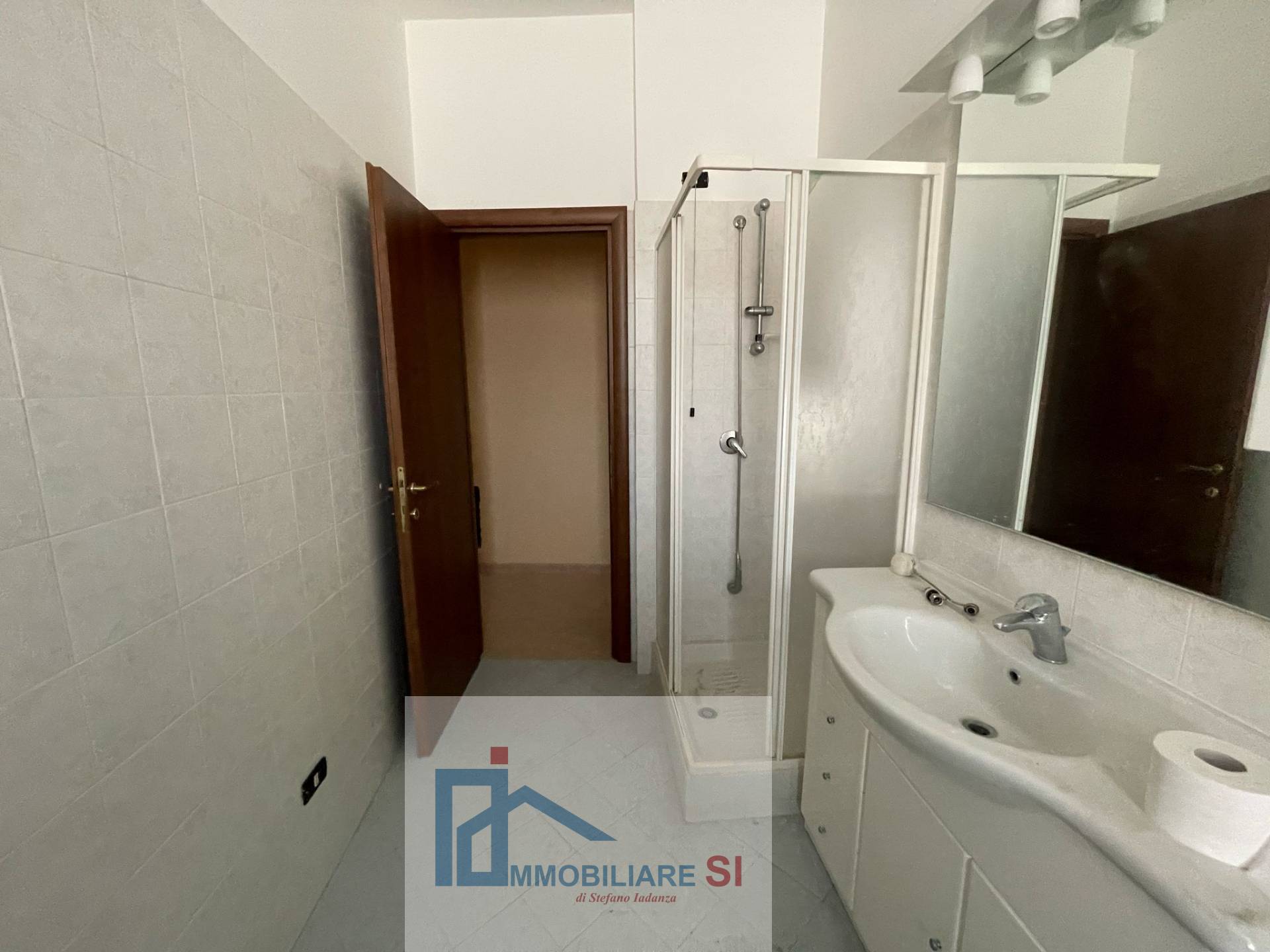 SEMINDIPENDENTE in vendita a Vitulano