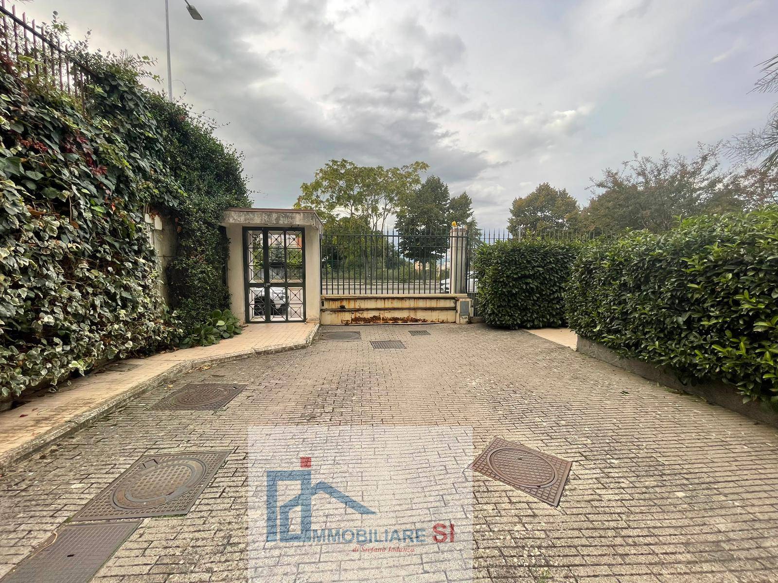 BOX / GARAGE in vendita a Benevento, Pacevecchia