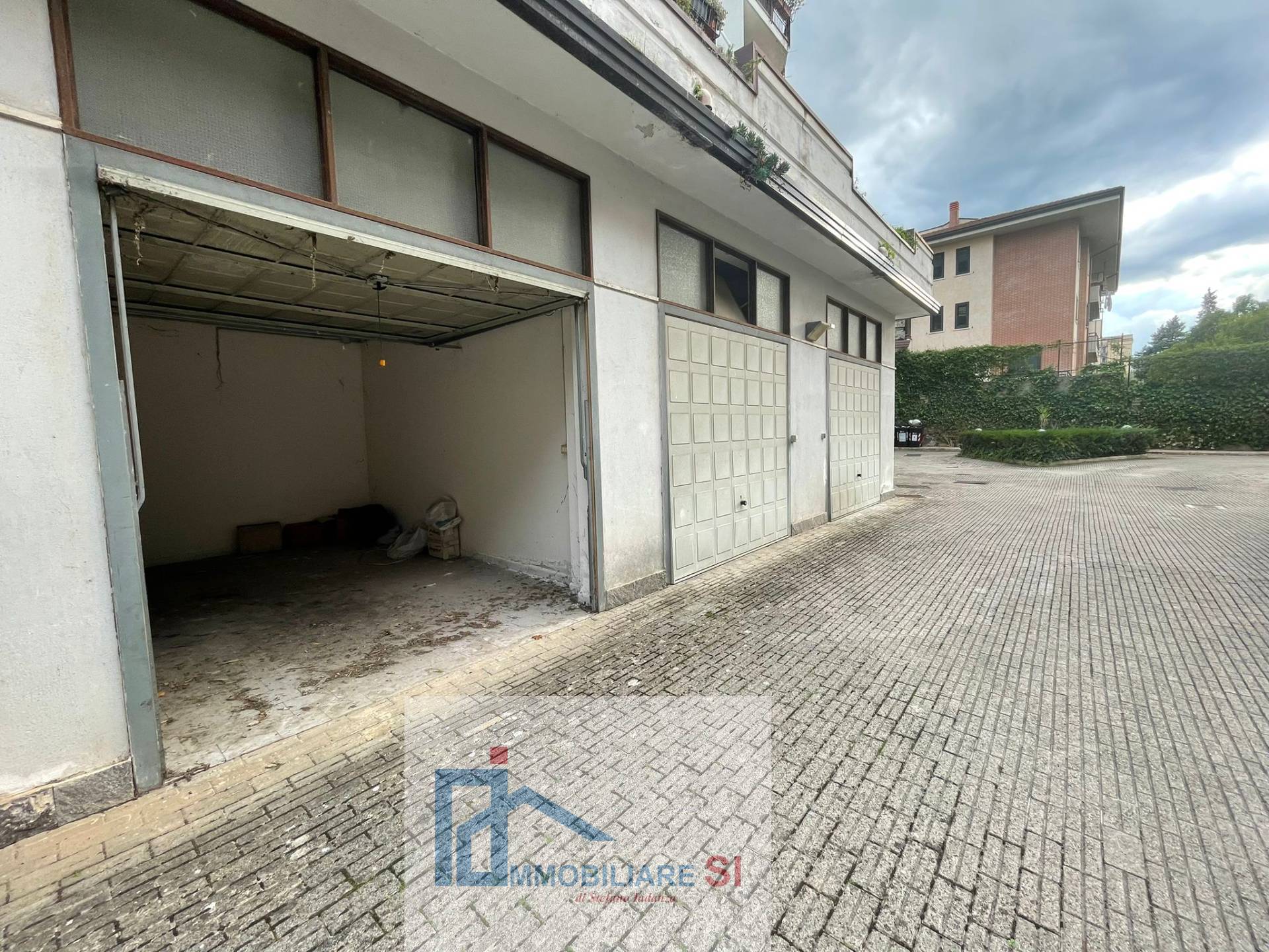 BOX / GARAGE in vendita a Benevento, Pacevecchia