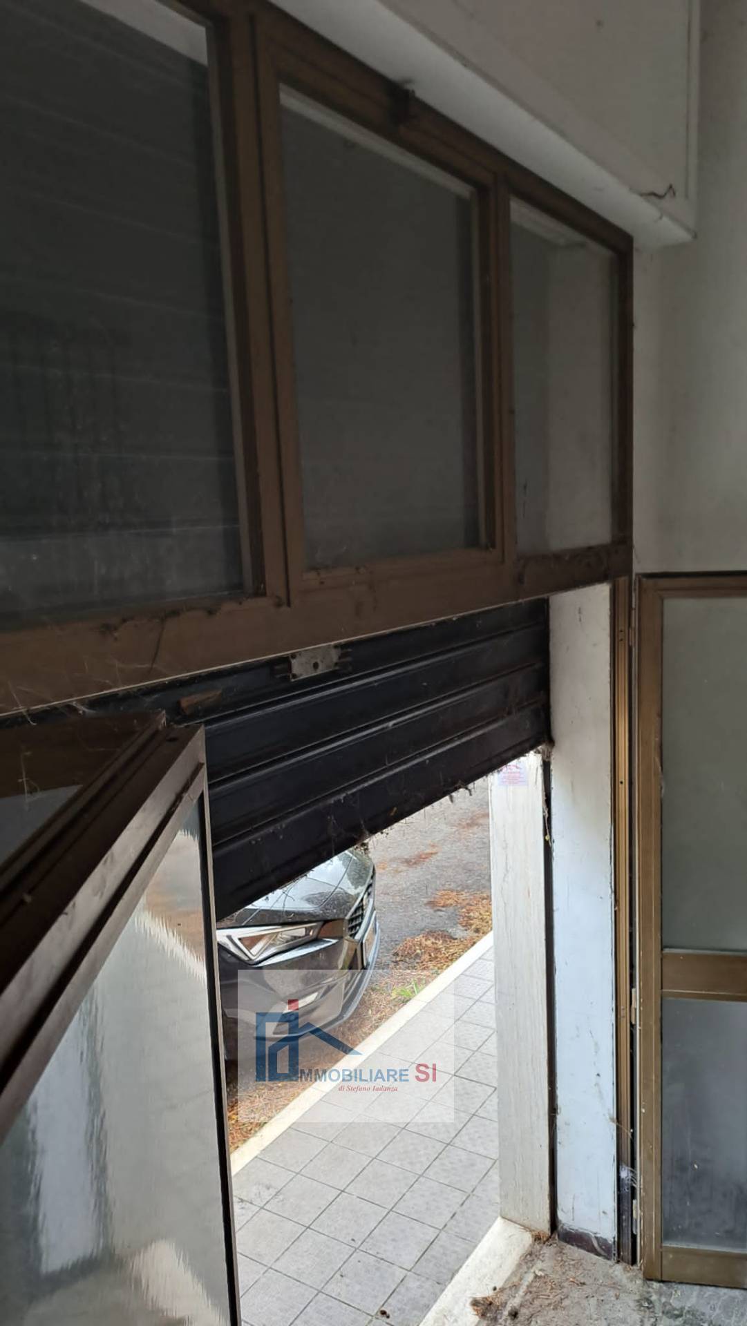 BOX / GARAGE in vendita a Potenza, Centro storico