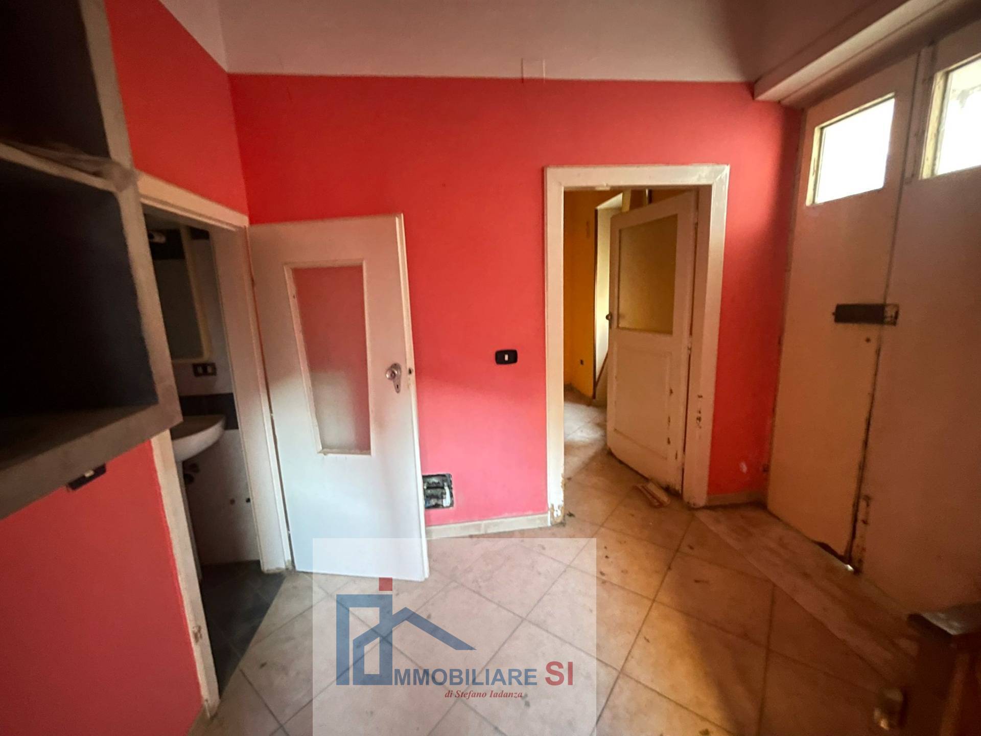 SEMINDIPENDENTE in vendita a Foglianise, Palazzo