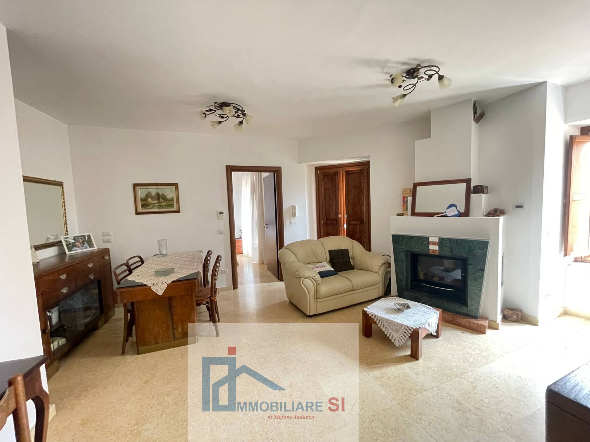 SEMINDIPENDENTE in vendita a Vitulano