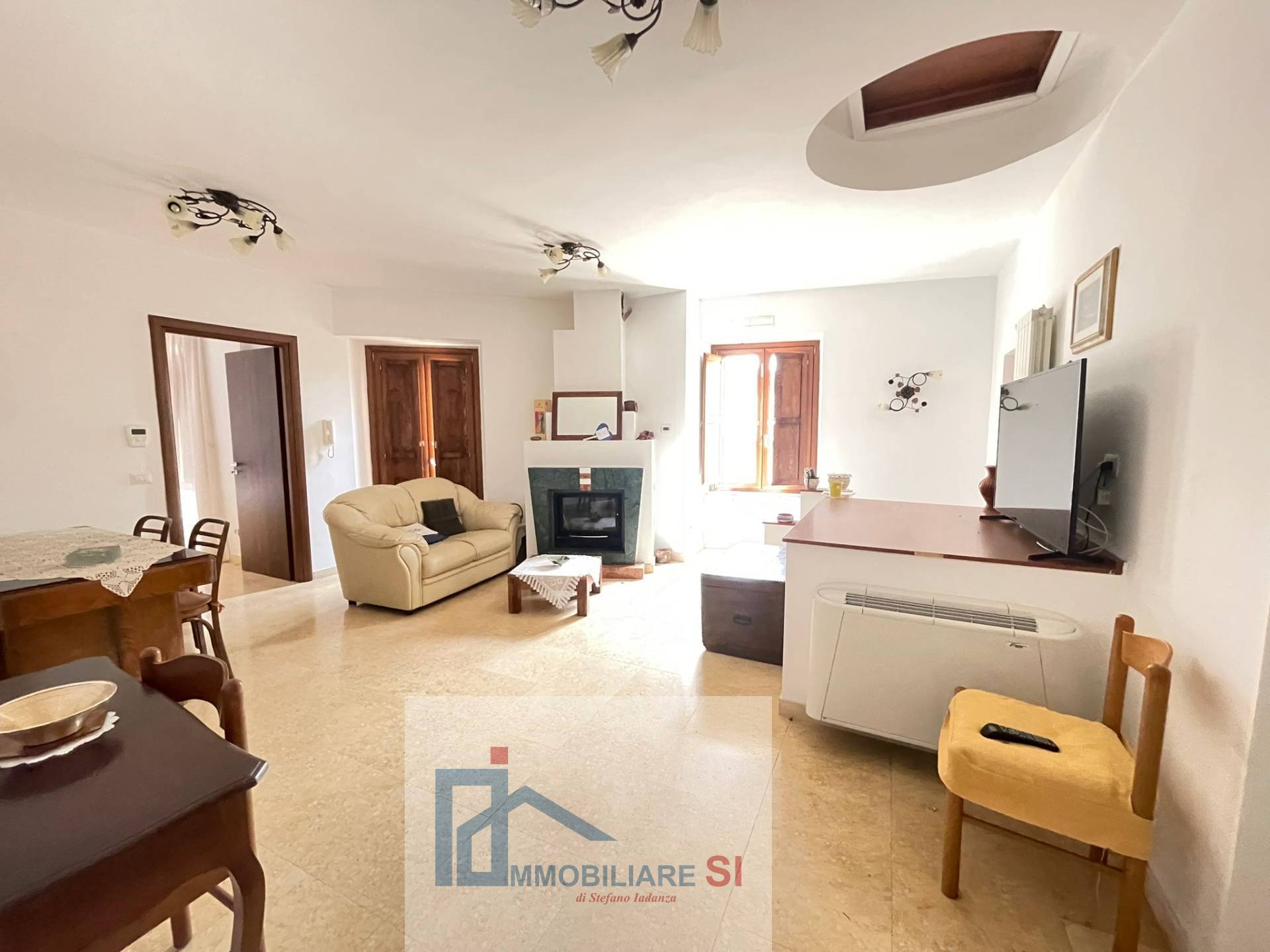 SEMINDIPENDENTE in vendita a Vitulano