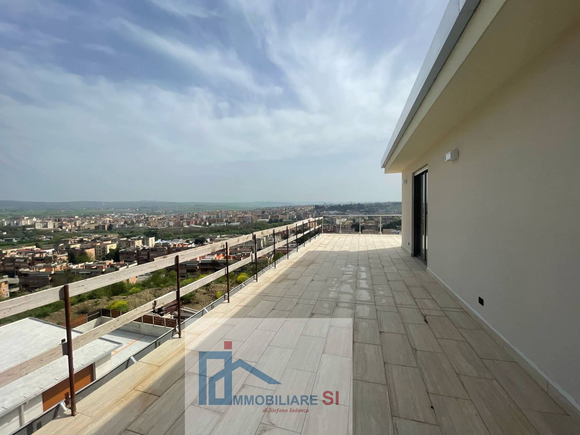 Attico in vendita a Benevento, Libert