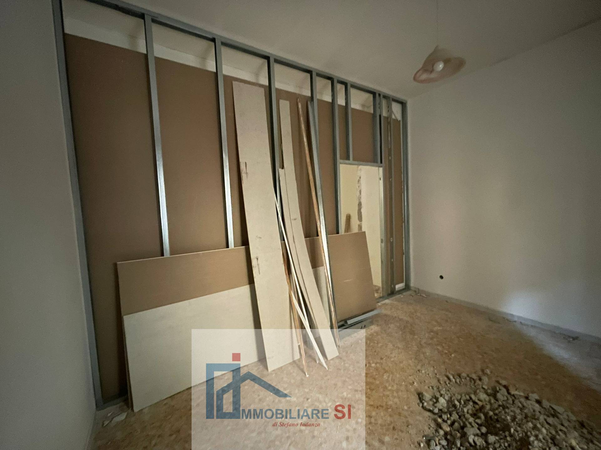 BILOCALE in vendita a Benevento, Centro Storico