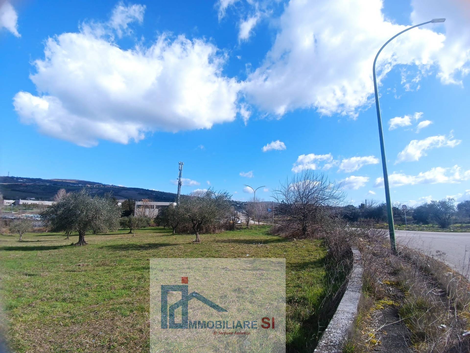 Terreno Commerciale in vendita a Benevento, Contrade