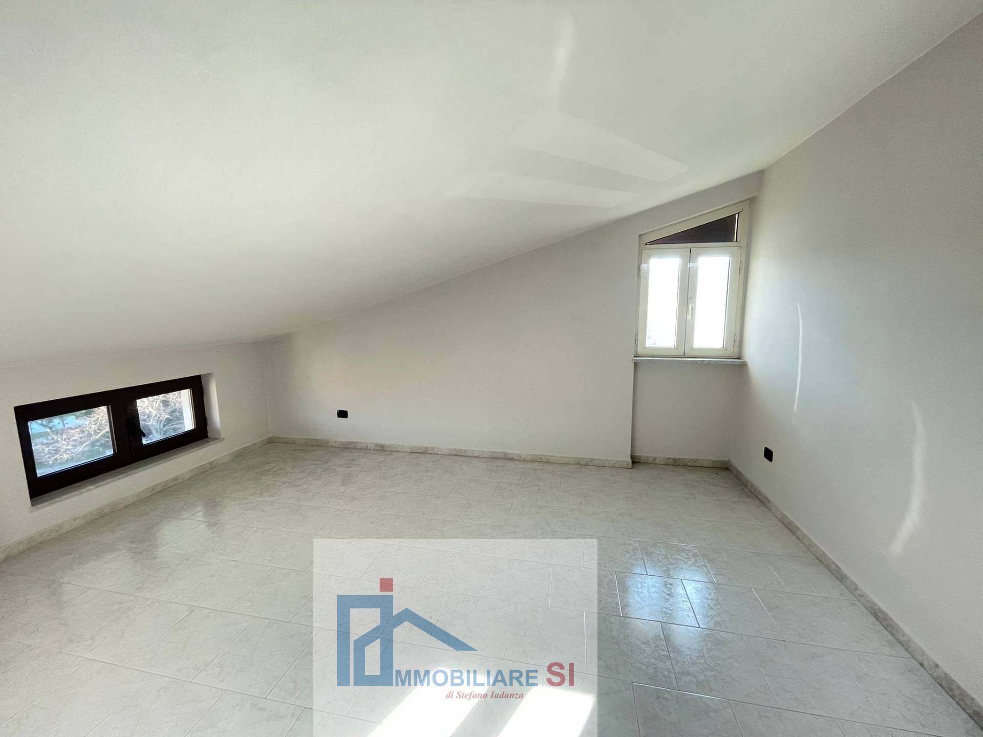 Mansarda in affitto a Benevento, Centro