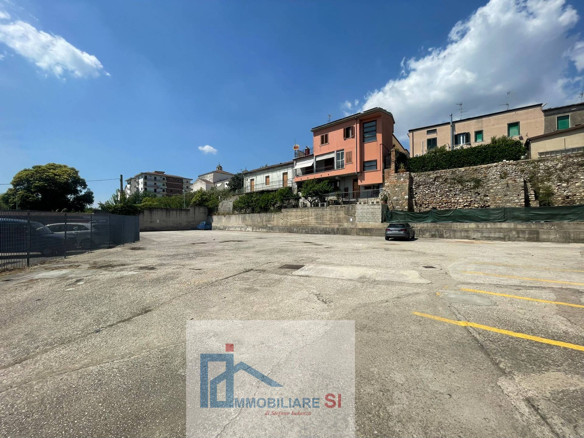 Intero Fabbricato in vendita a Benevento, Centro Storico