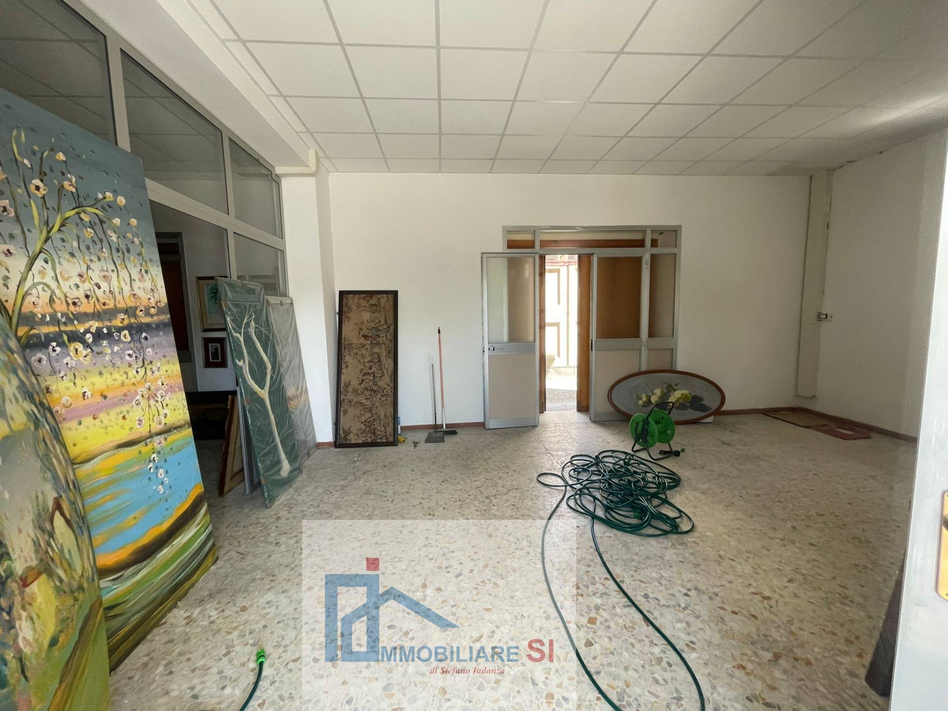 Intero Fabbricato in vendita a Benevento, Centro Storico