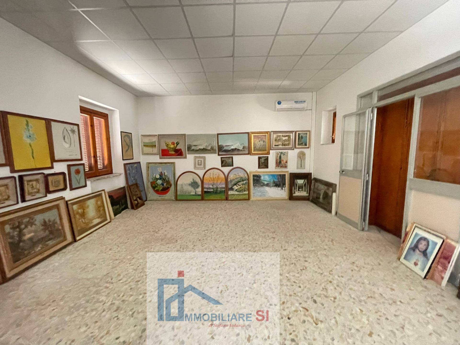 Intero Fabbricato in vendita a Benevento, Centro Storico