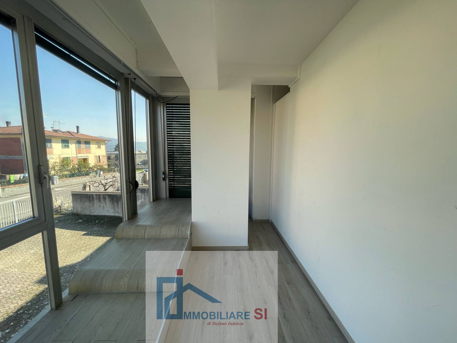 NEGOZIO in affitto a Apice, Apice Nuova