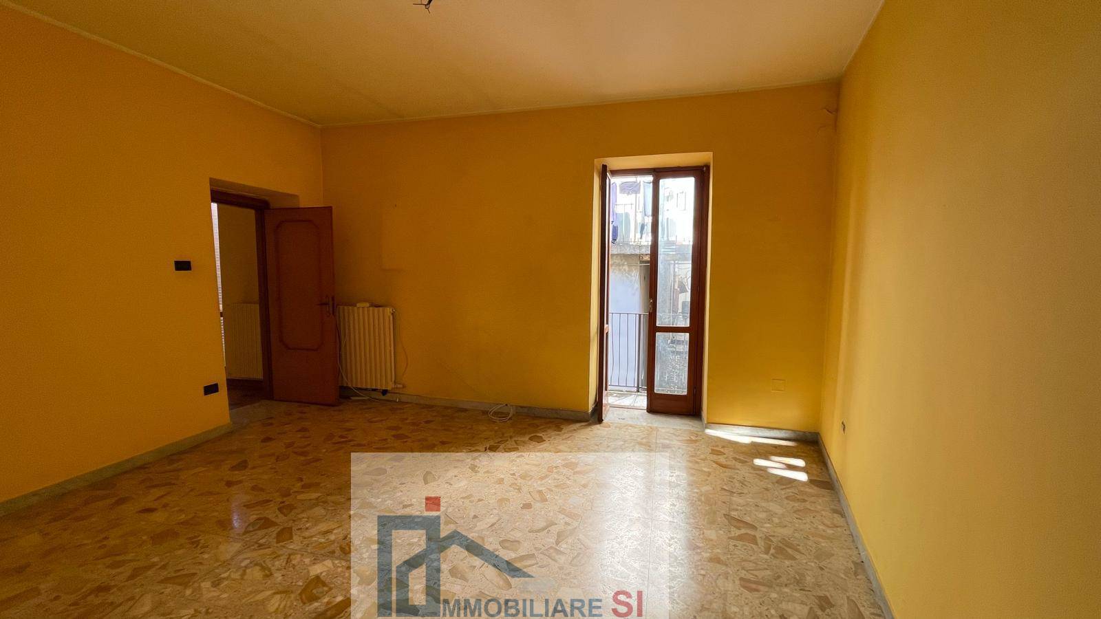 SEMINDIPENDENTE in vendita a Benevento, Centro Storico