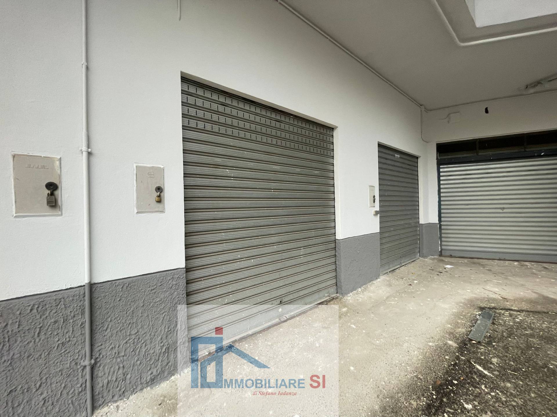 Box o garage in vendita a Benevento, Ferrovia