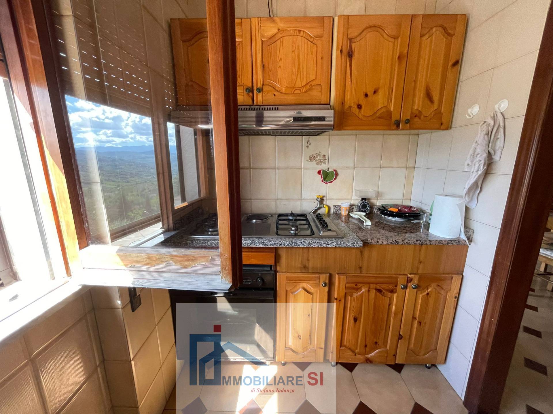 QUADRILOCALE in vendita a Foglianise, Leschito