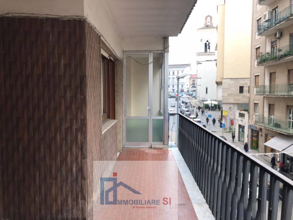 QUADRILOCALE in vendita a Benevento, Centro