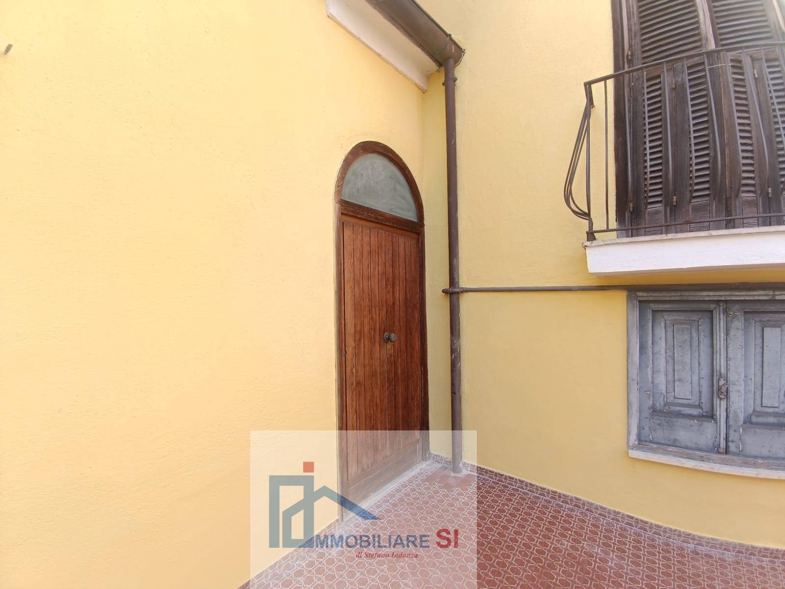 SEMINDIPENDENTE in vendita a Benevento, Centro Storico