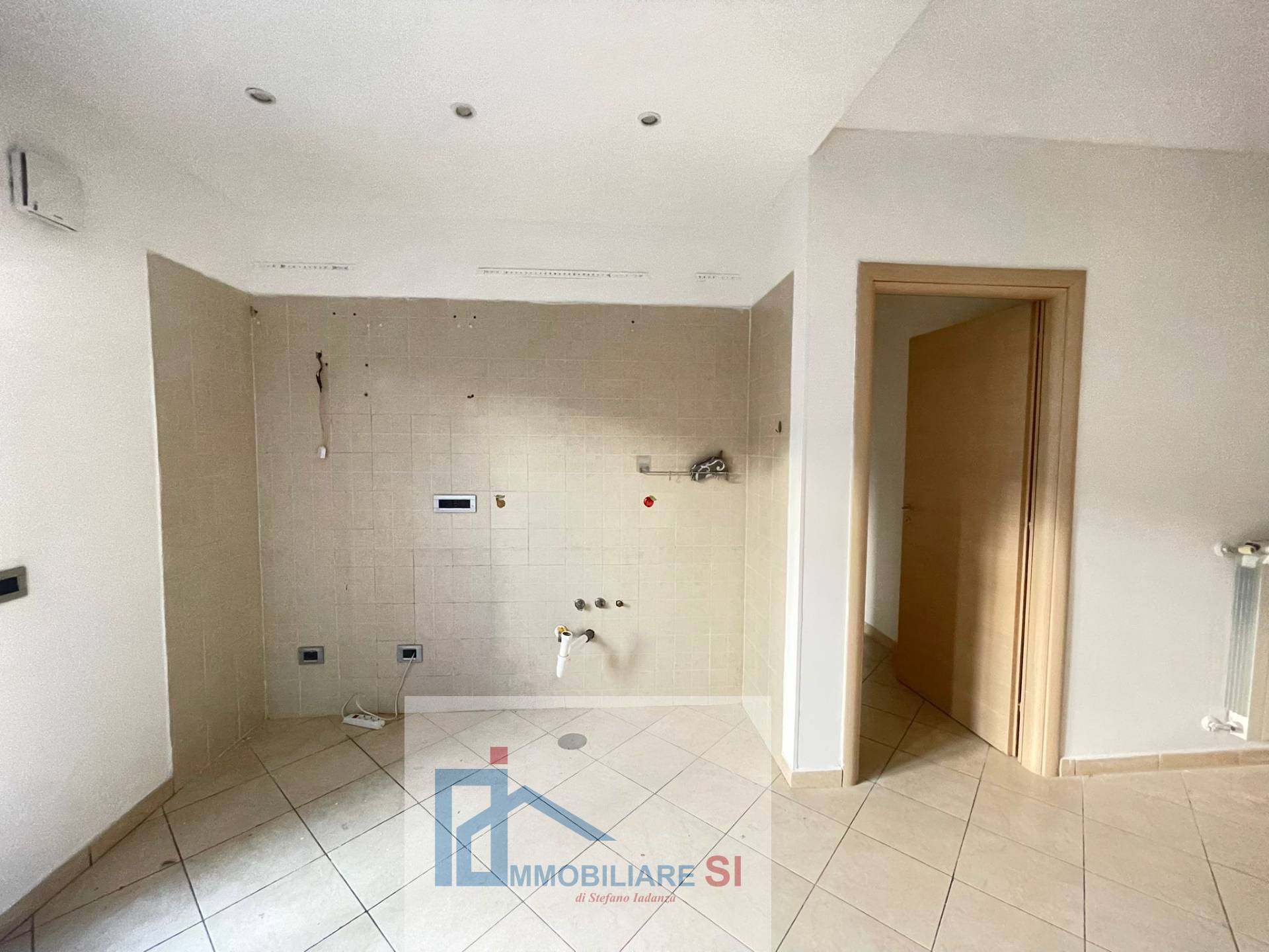 TRILOCALE in vendita a Benevento, Libert