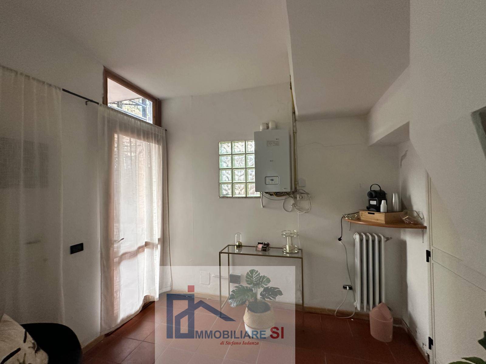 Studio/Ufficio in affitto a Benevento, Mellusi