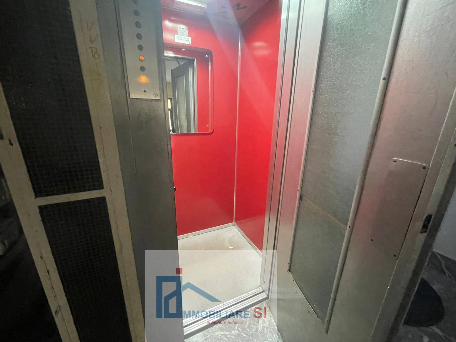 QUADRILOCALE in vendita a Benevento, Mellusi