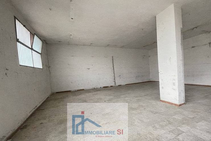 DEPOSITO in vendita a Foglianise