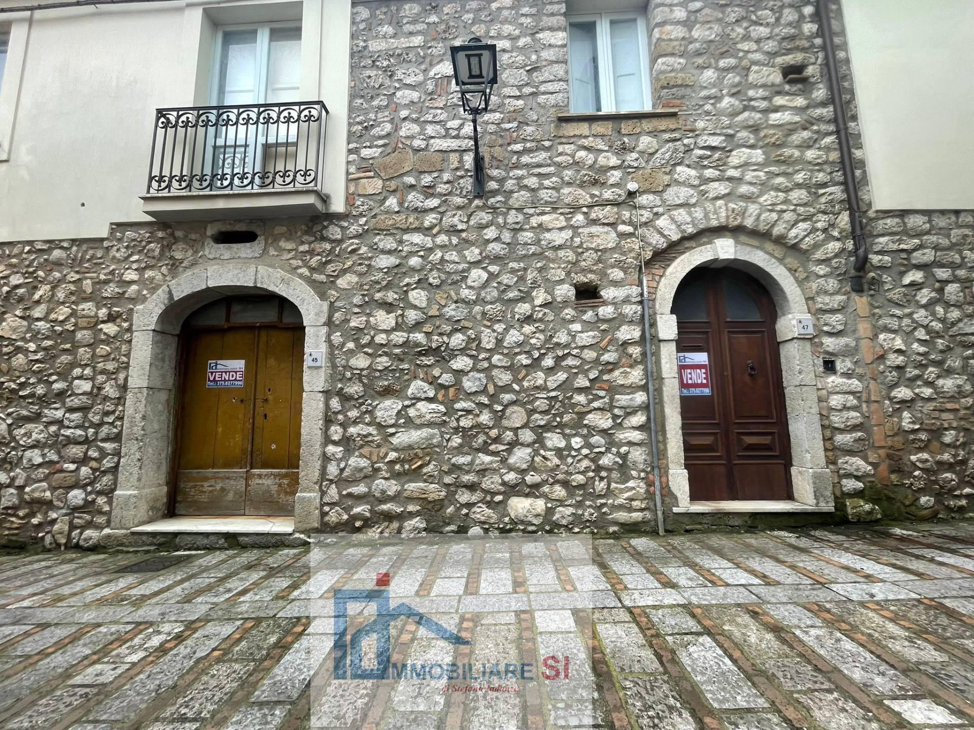 SEMINDIPENDENTE in vendita a Cautano