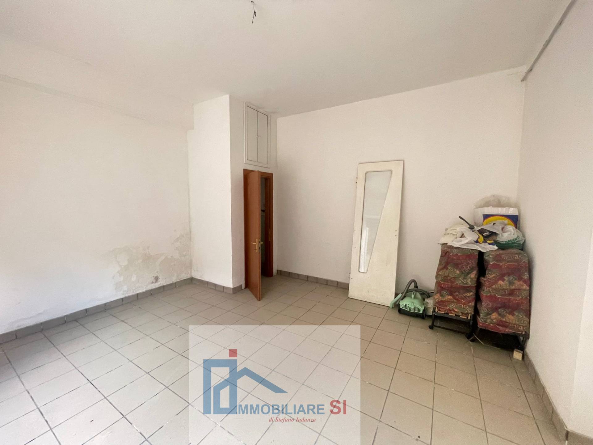 Box o garage in vendita a Benevento, Centro Storico