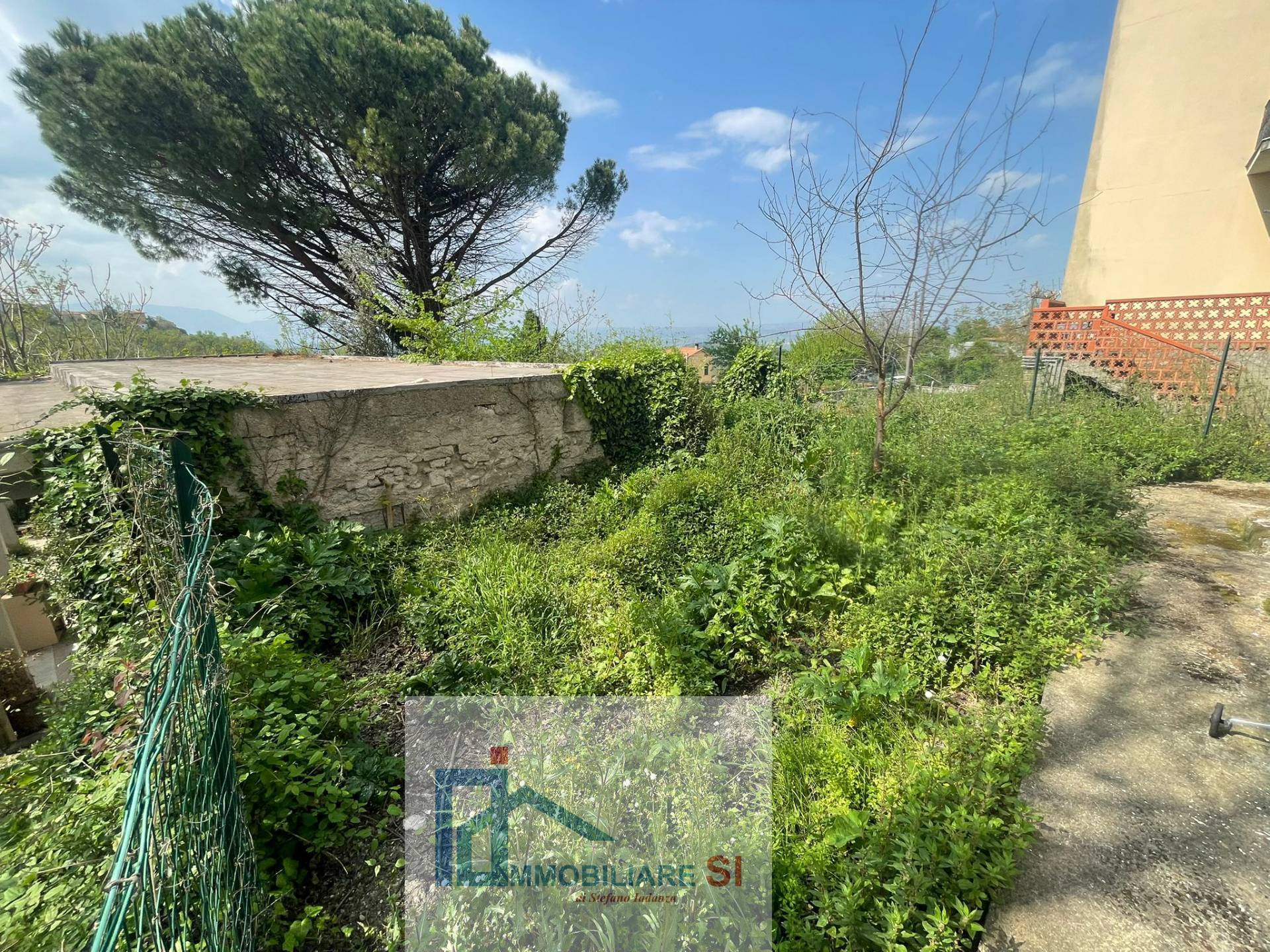 SEMINDIPENDENTE in vendita a Sant'Angelo a Cupolo