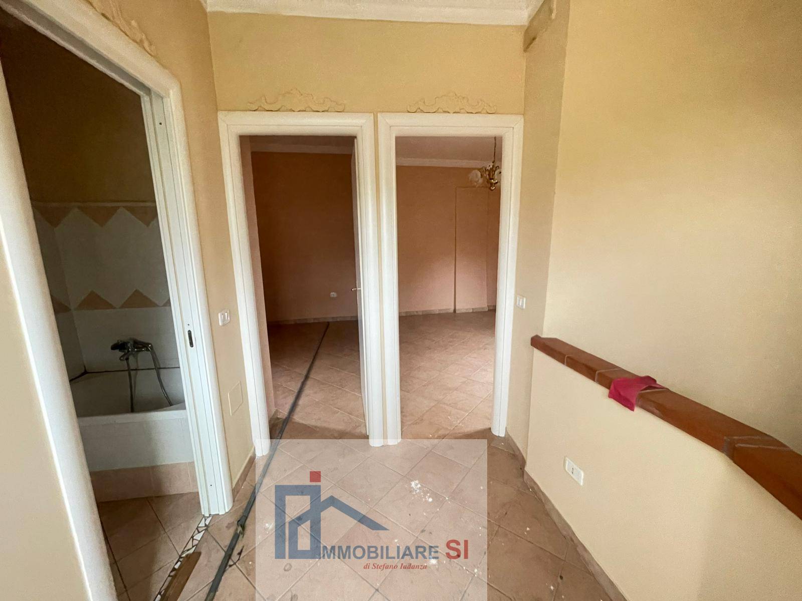 SEMINDIPENDENTE in vendita a Montesarchio