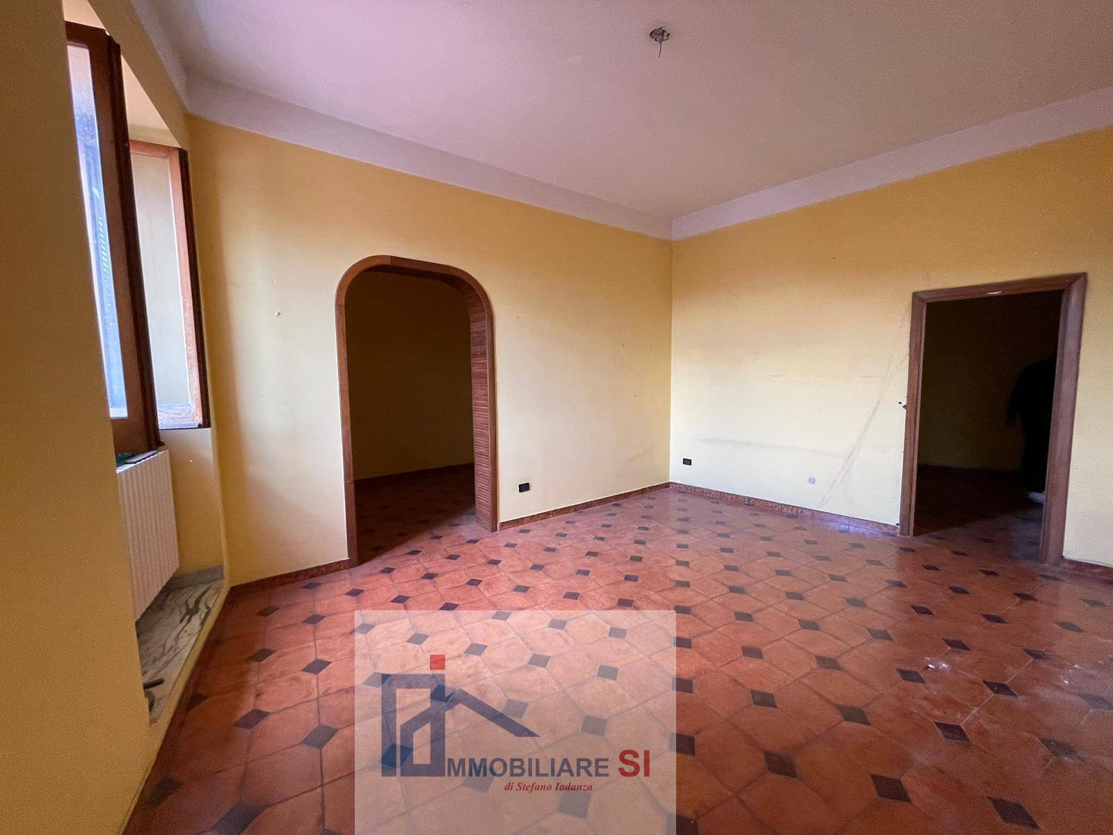 SEMINDIPENDENTE in vendita a Benevento, Centro Storico