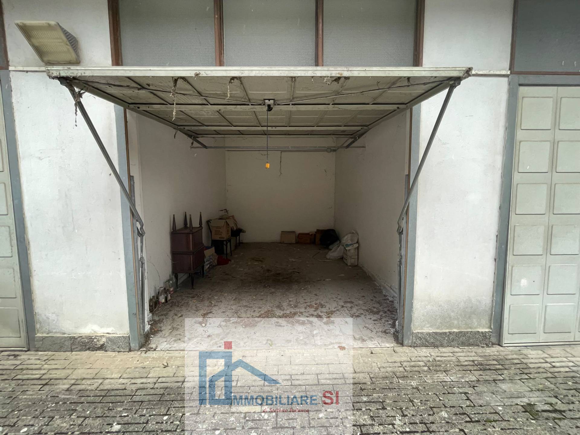 BOX / GARAGE in vendita a Benevento, Pacevecchia