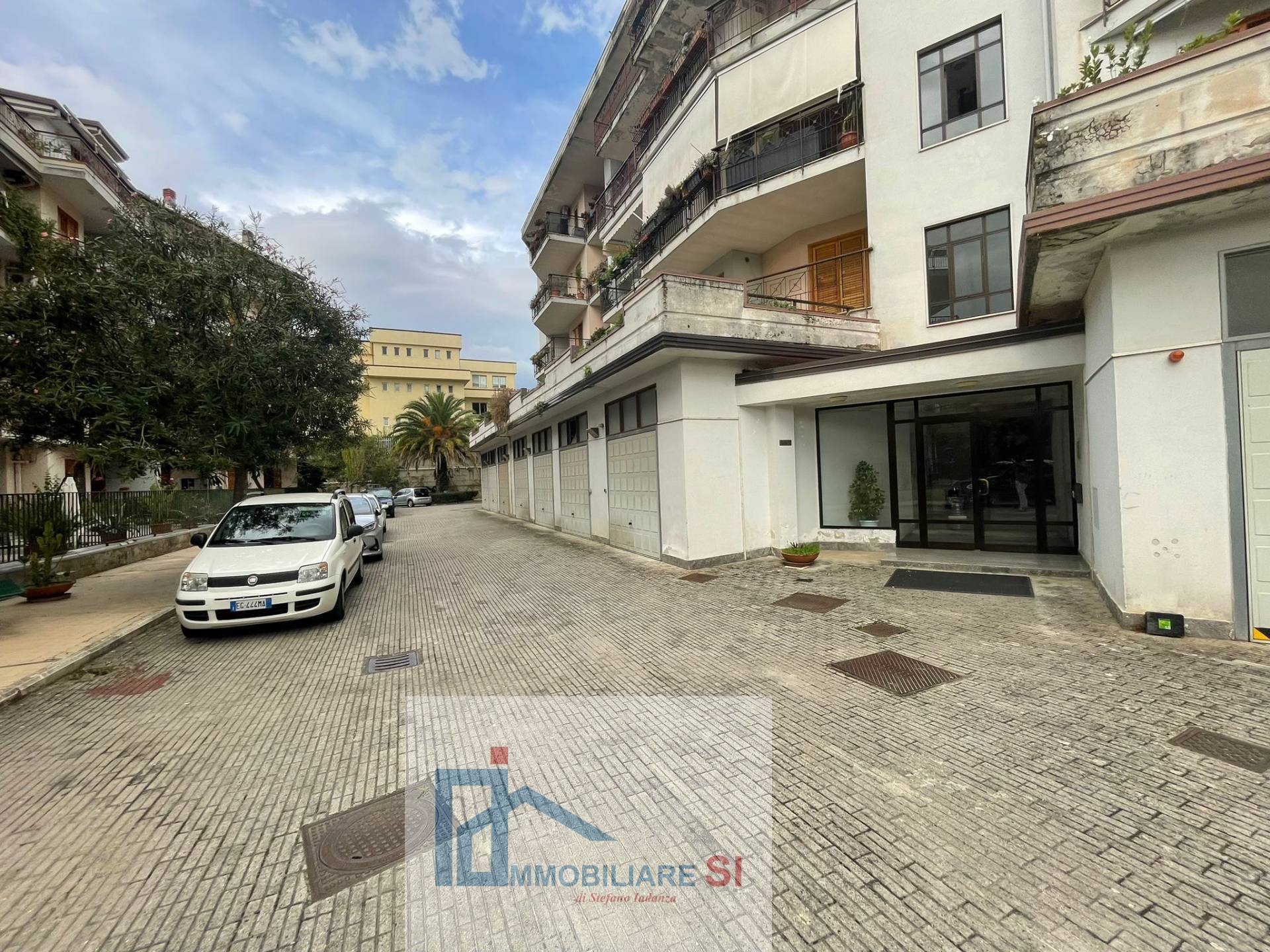 BOX / GARAGE in vendita a Benevento, Pacevecchia