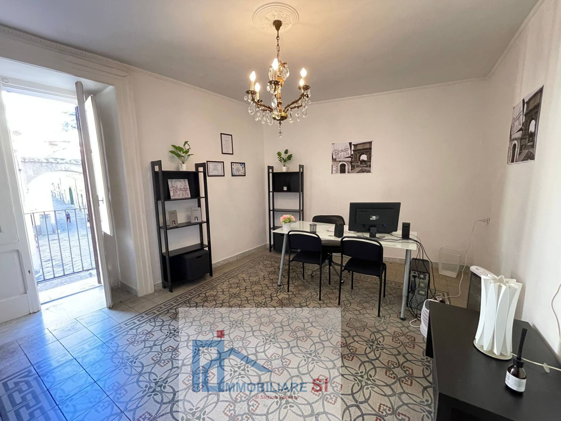 SEMINDIPENDENTE in vendita a Benevento, Centro Storico