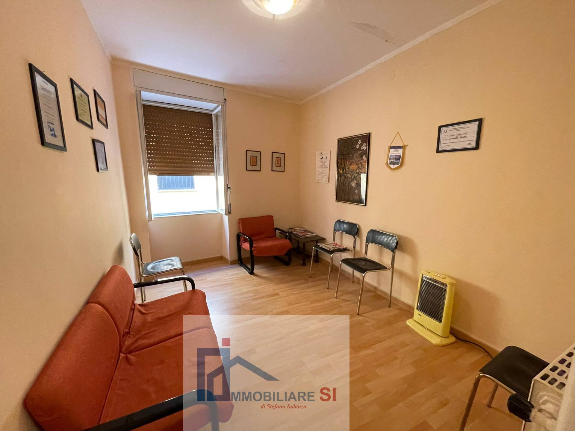 SEMINDIPENDENTE in vendita a Benevento, Centro Storico