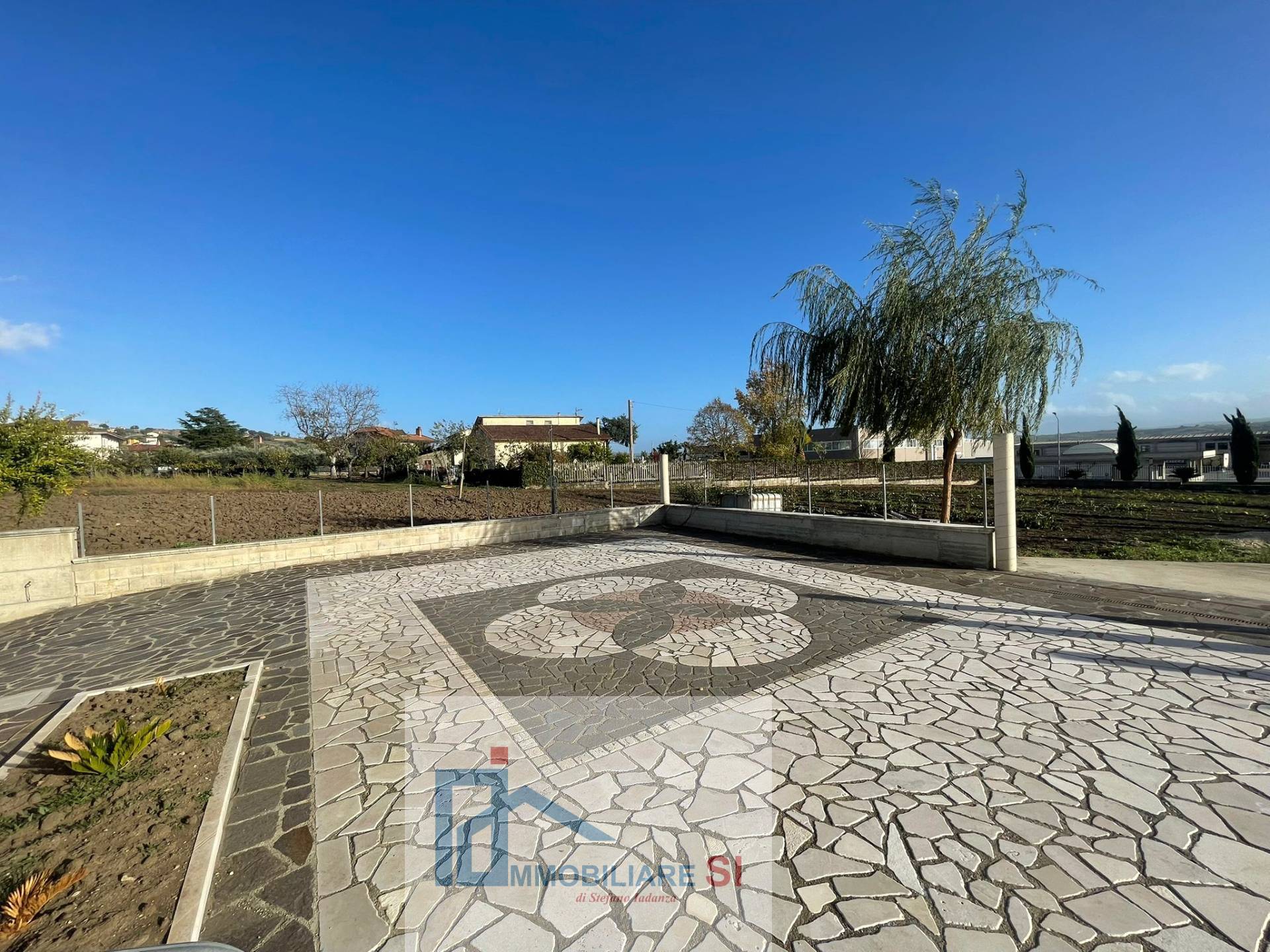 Villa Bifamiliare in vendita a Benevento, Contrade
