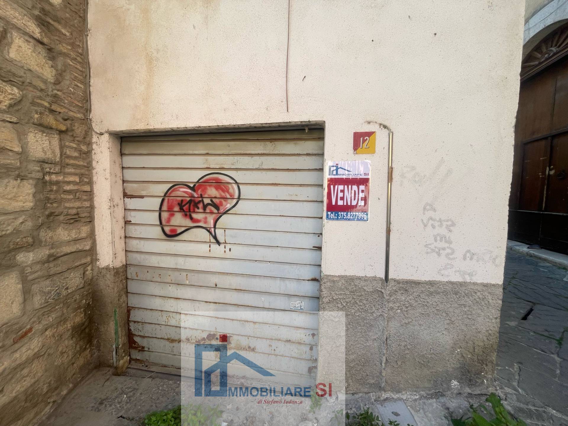 Box o garage in vendita a Benevento, Centro Storico